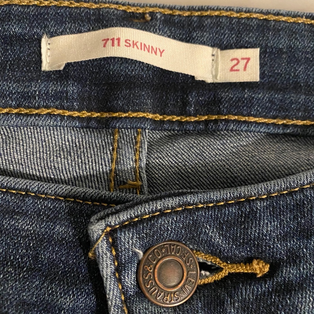 Levi’s 711 Skinny jean